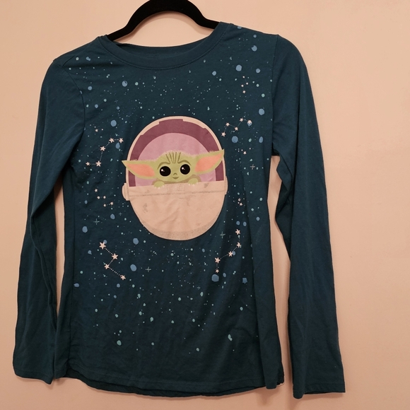Girls Adorable Star Wars Baby Yoda Long Sleeve T-Shirt. Size X-Large 14/16 - Picture 3 of 8